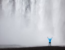 Wasserfall Mensch Gischt