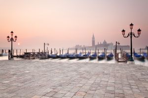 Lagune Wasser Kirche Gondel Laterne