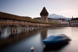 Stadt Brücke Turm Wasser Boot