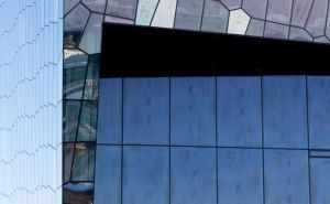 Gebäude Glas Flächen Linien